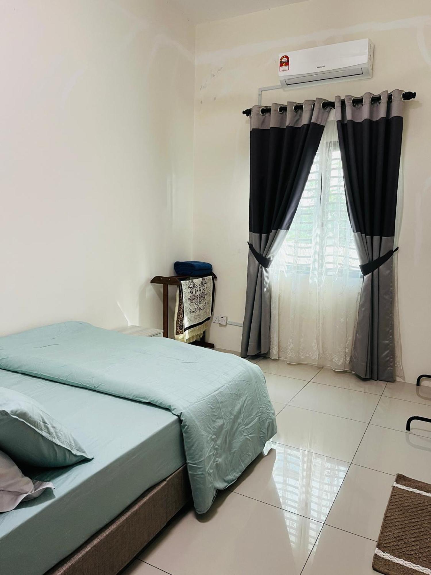 Sofea Mutiara Homestay Ипох Экстерьер фото